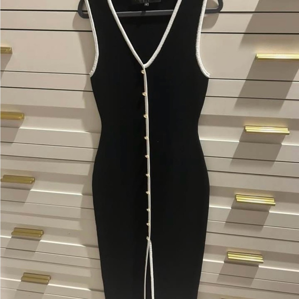 Endless Rose Elegant Black Maxi Dress with White Accents